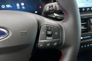 Ford Focus esikatselu 17