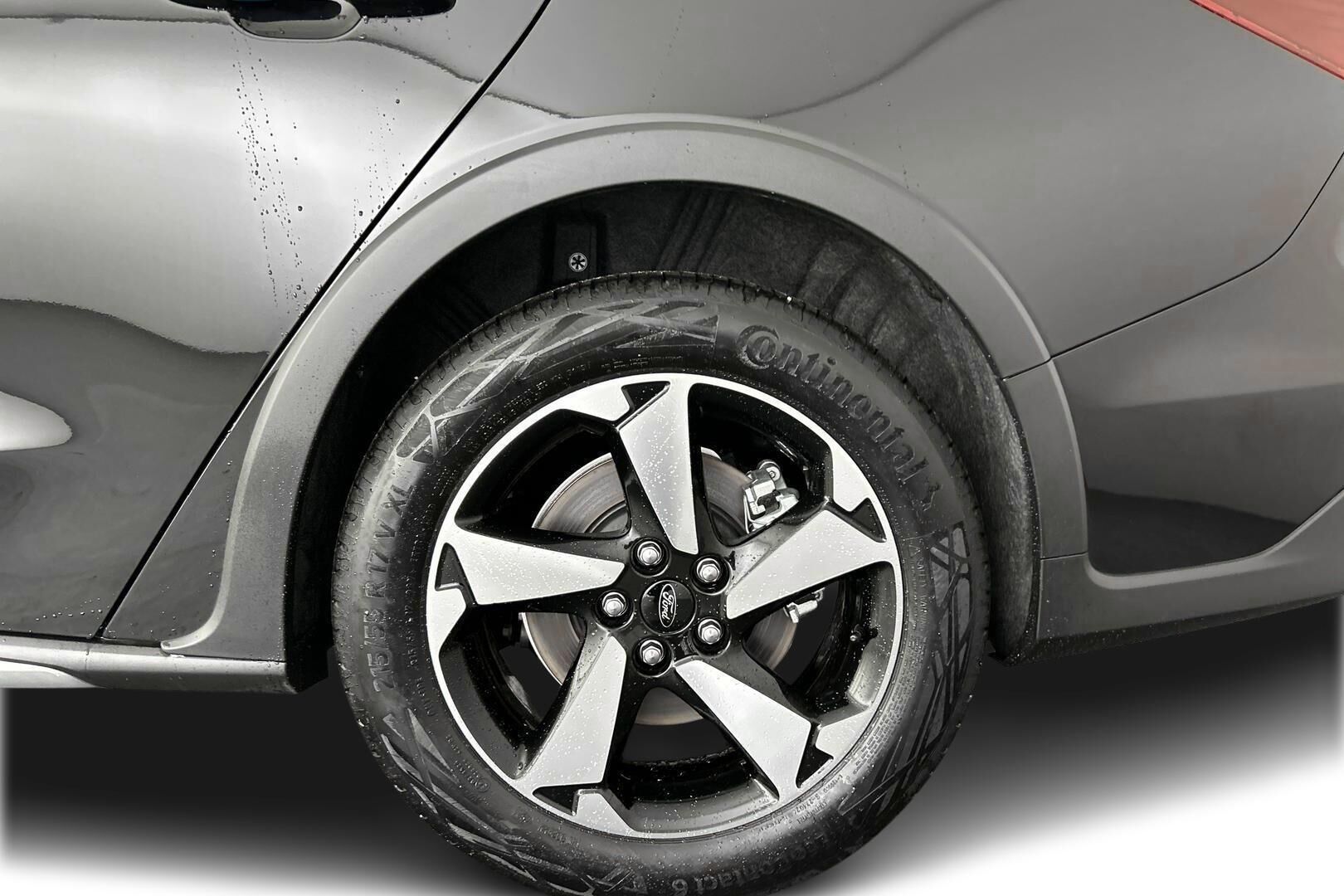 Ford Focus iso kuva 12