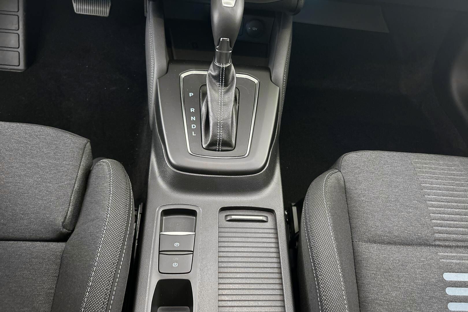 Ford Focus iso kuva 21