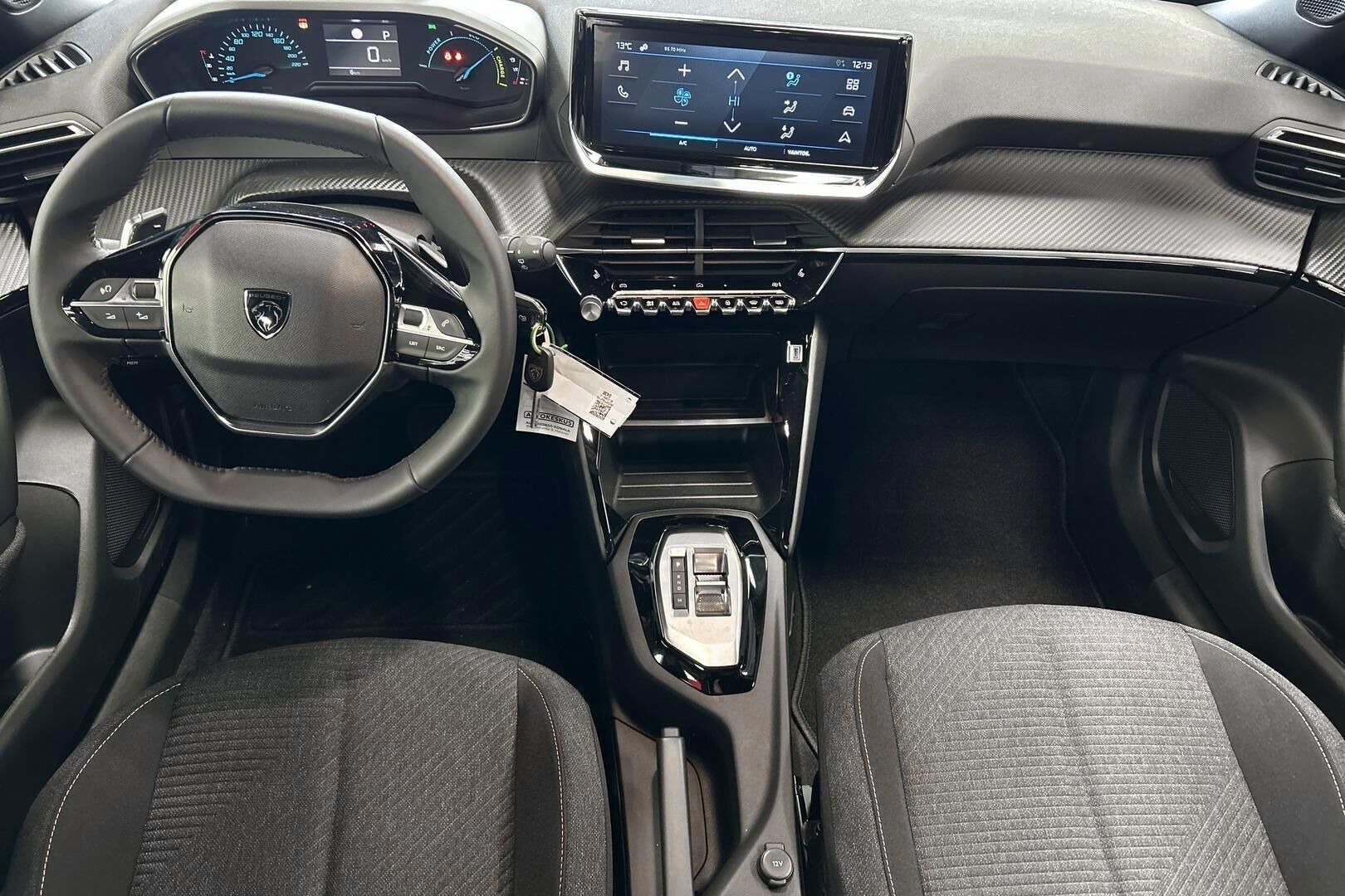 Peugeot 2008 iso kuva 10