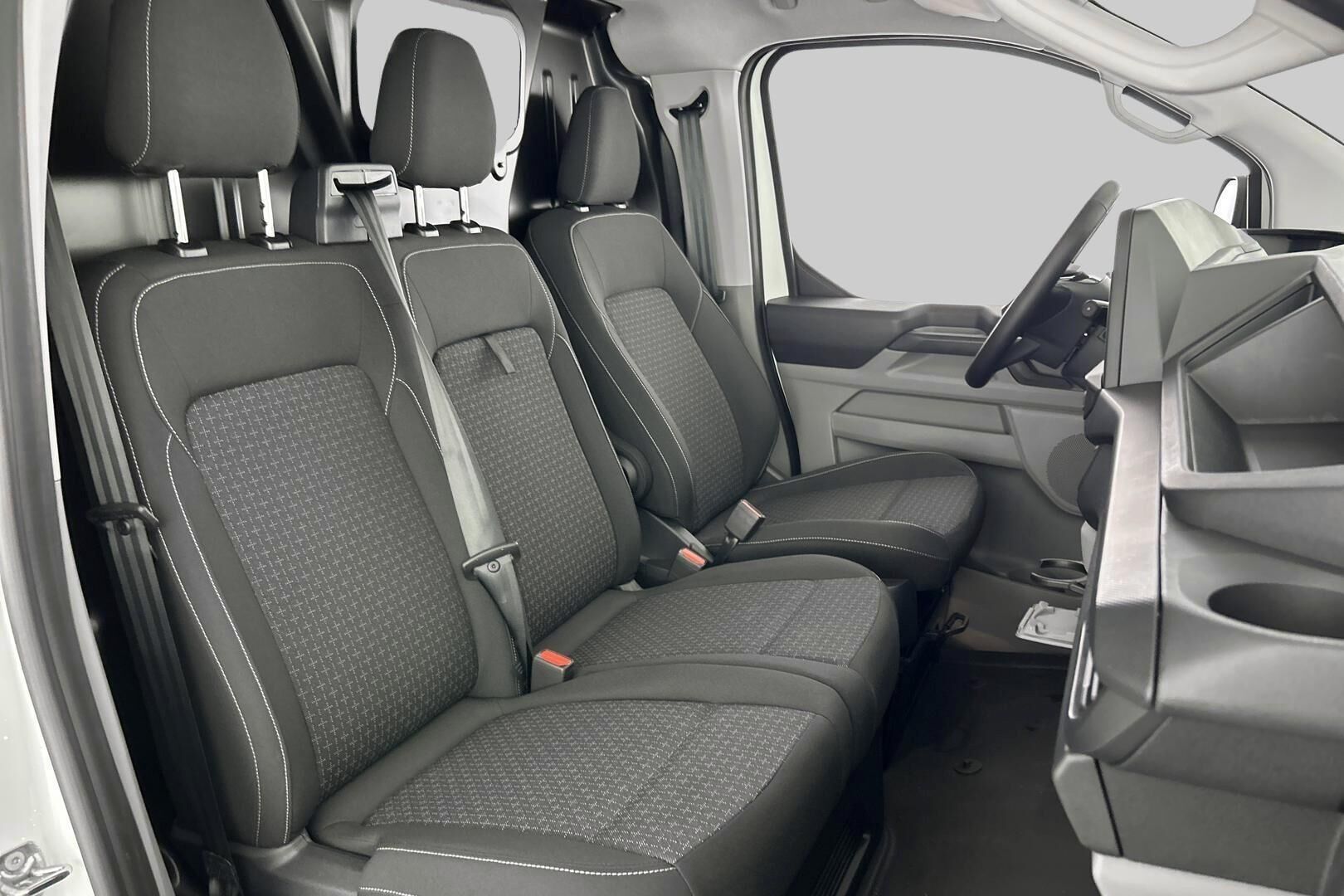 Ford Transit Custom iso kuva 22