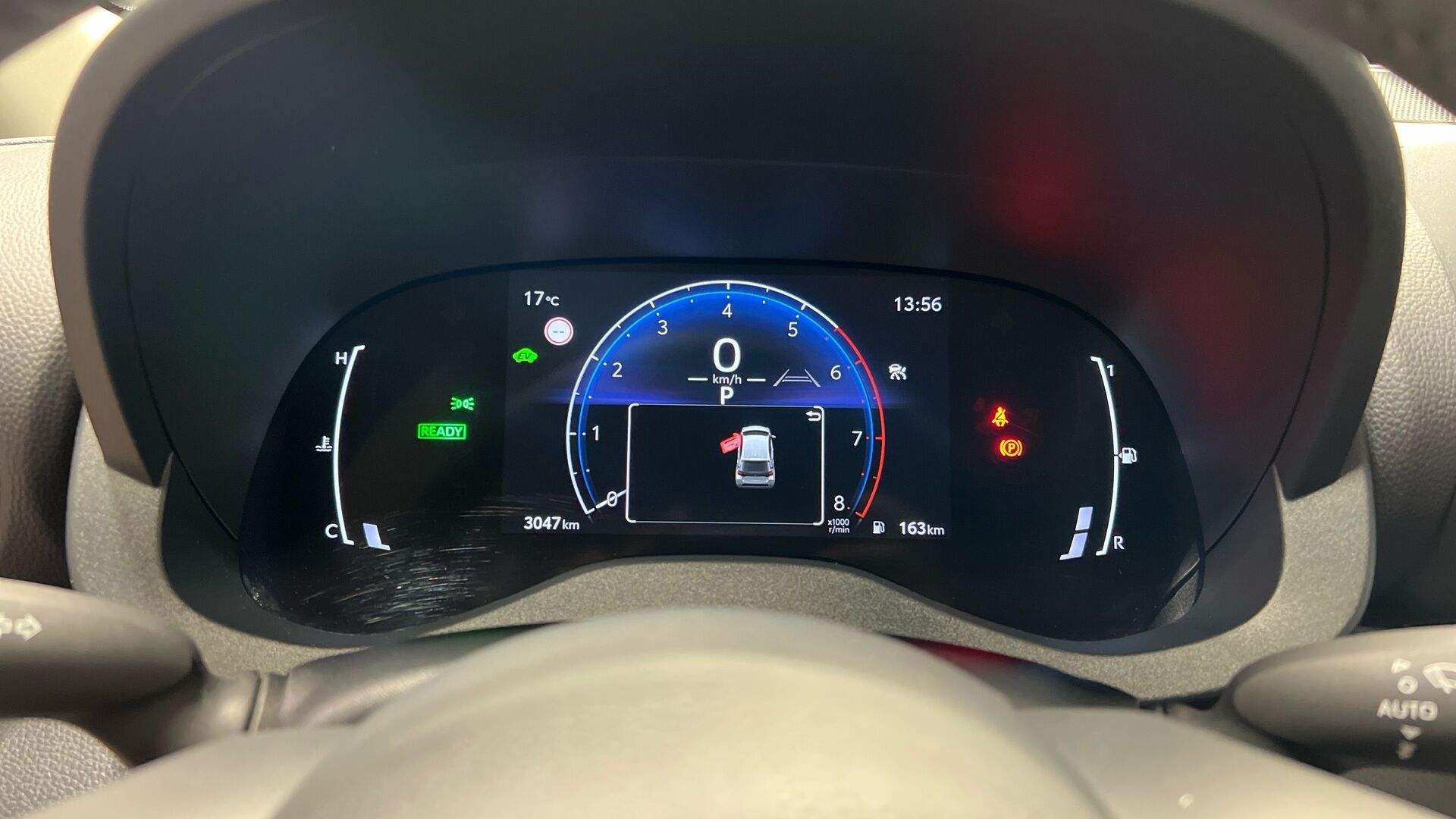 Toyota Yaris iso kuva 12