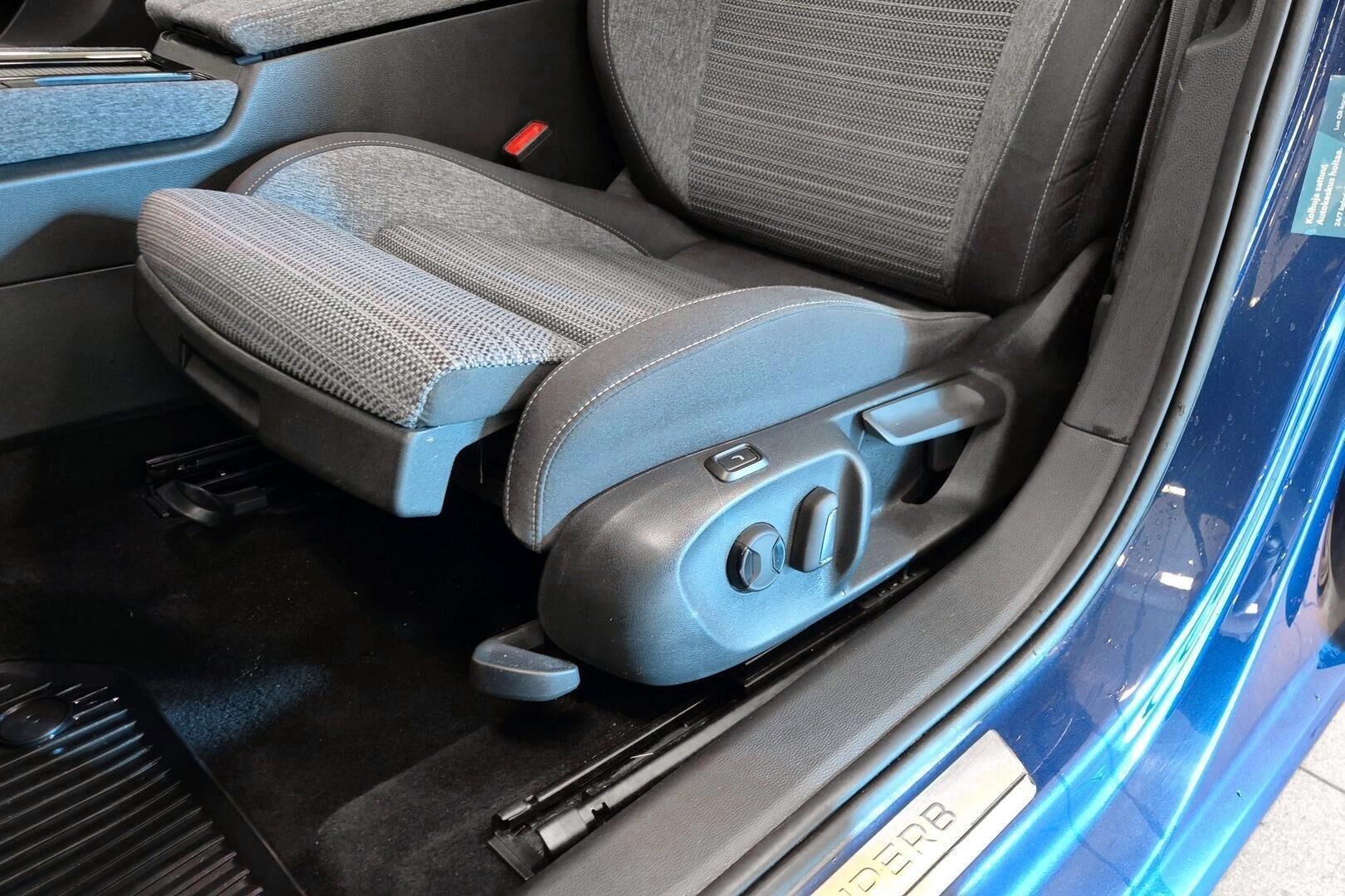 Skoda Superb iso kuva 21
