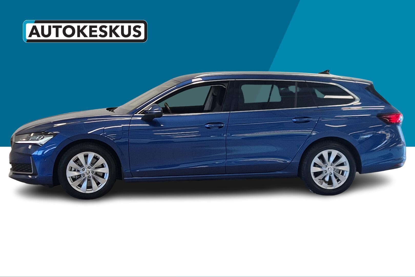 Skoda Superb iso kuva 8