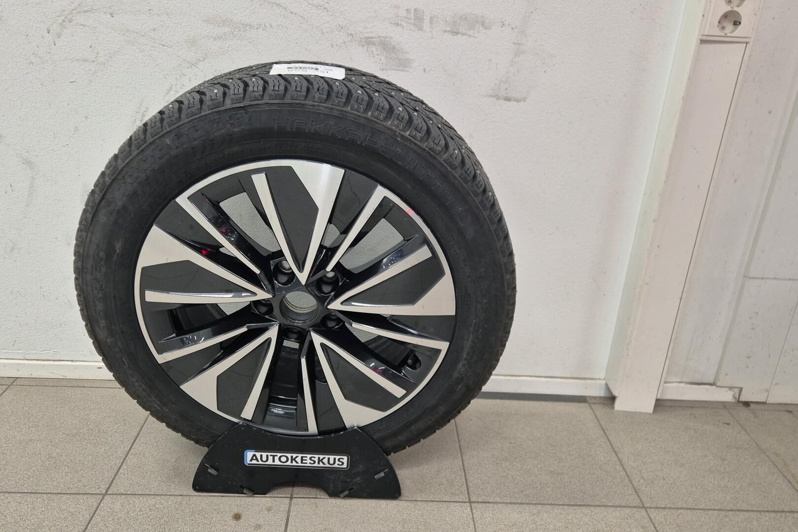 Skoda Superb iso kuva 22