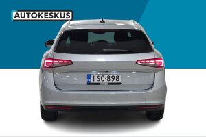 Skoda Superb esikatselu 6