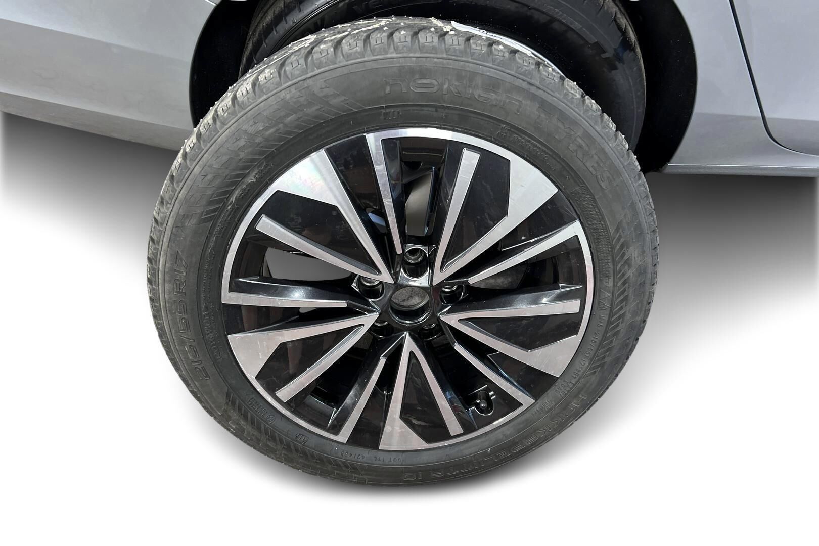 Skoda Superb iso kuva 22