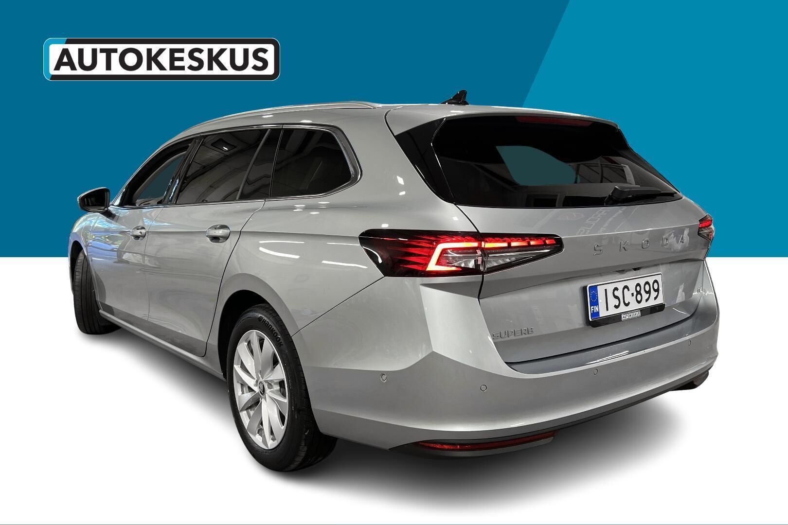Skoda Superb iso kuva 6