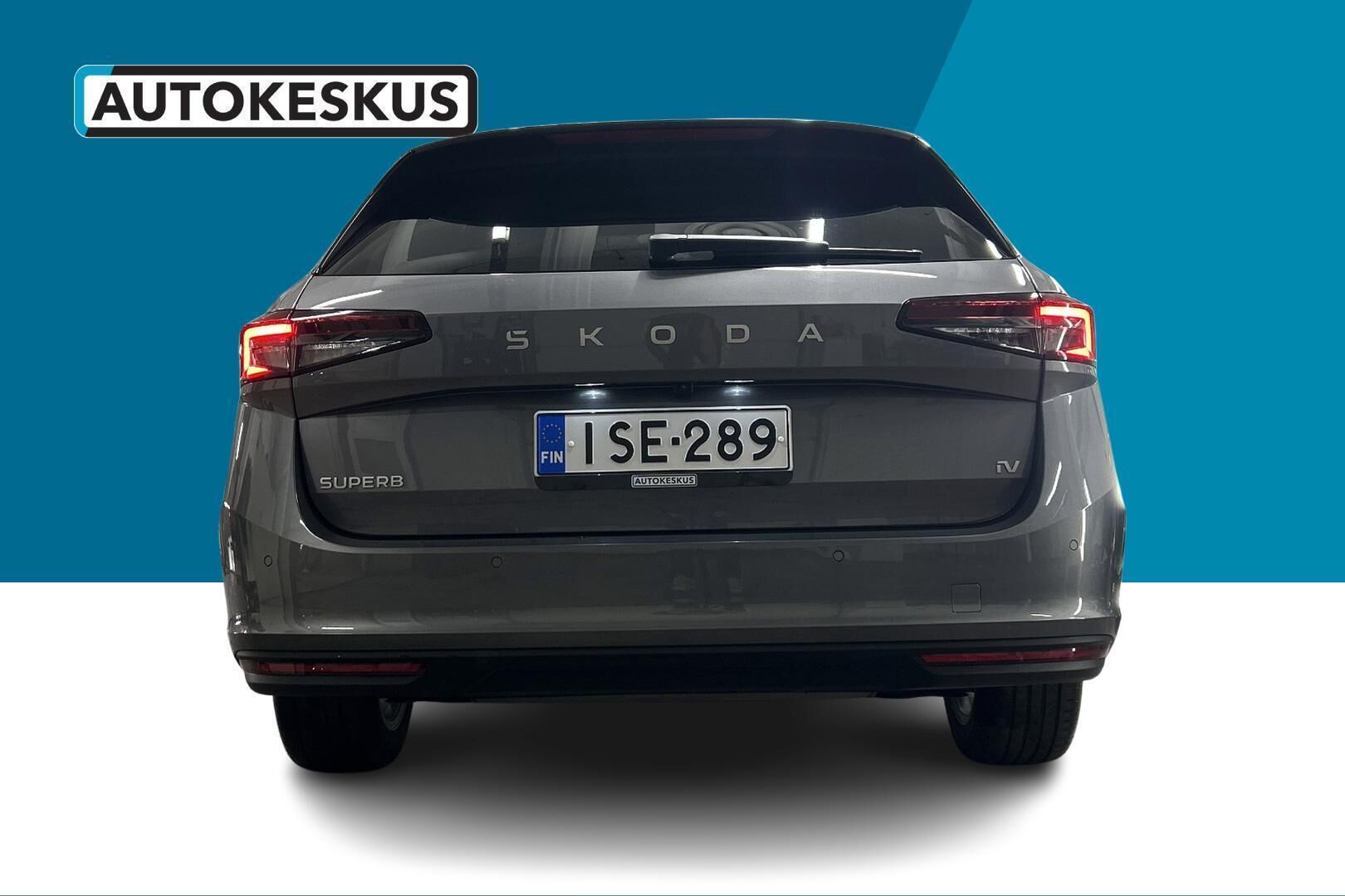 Skoda Superb iso kuva 5