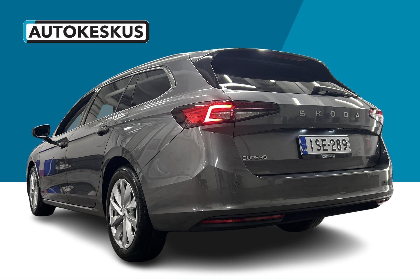 Skoda Superb iso kuva 6