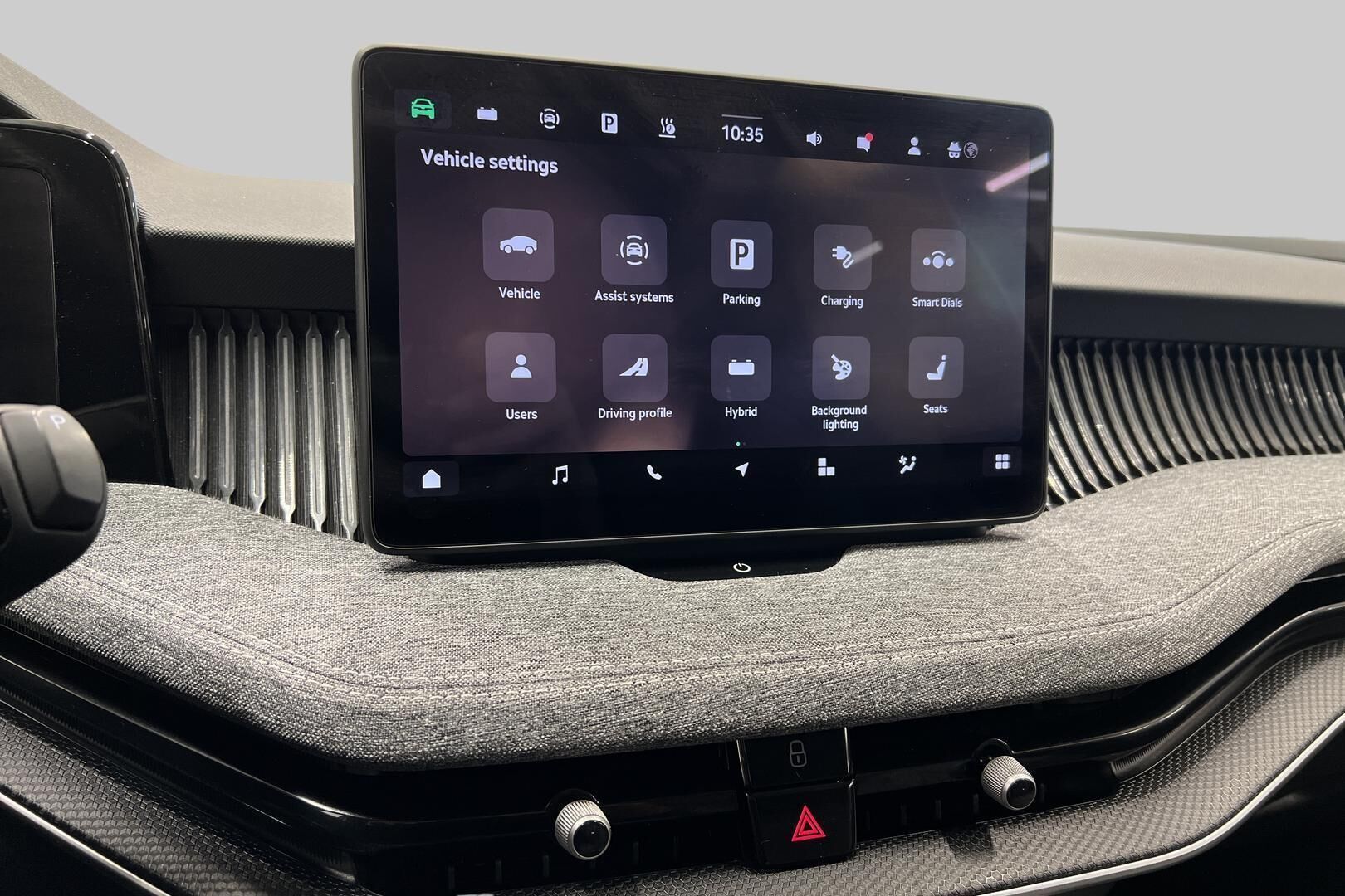 Skoda Superb iso kuva 18