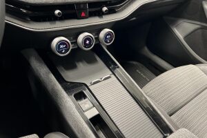 Skoda Superb esikatselu 26