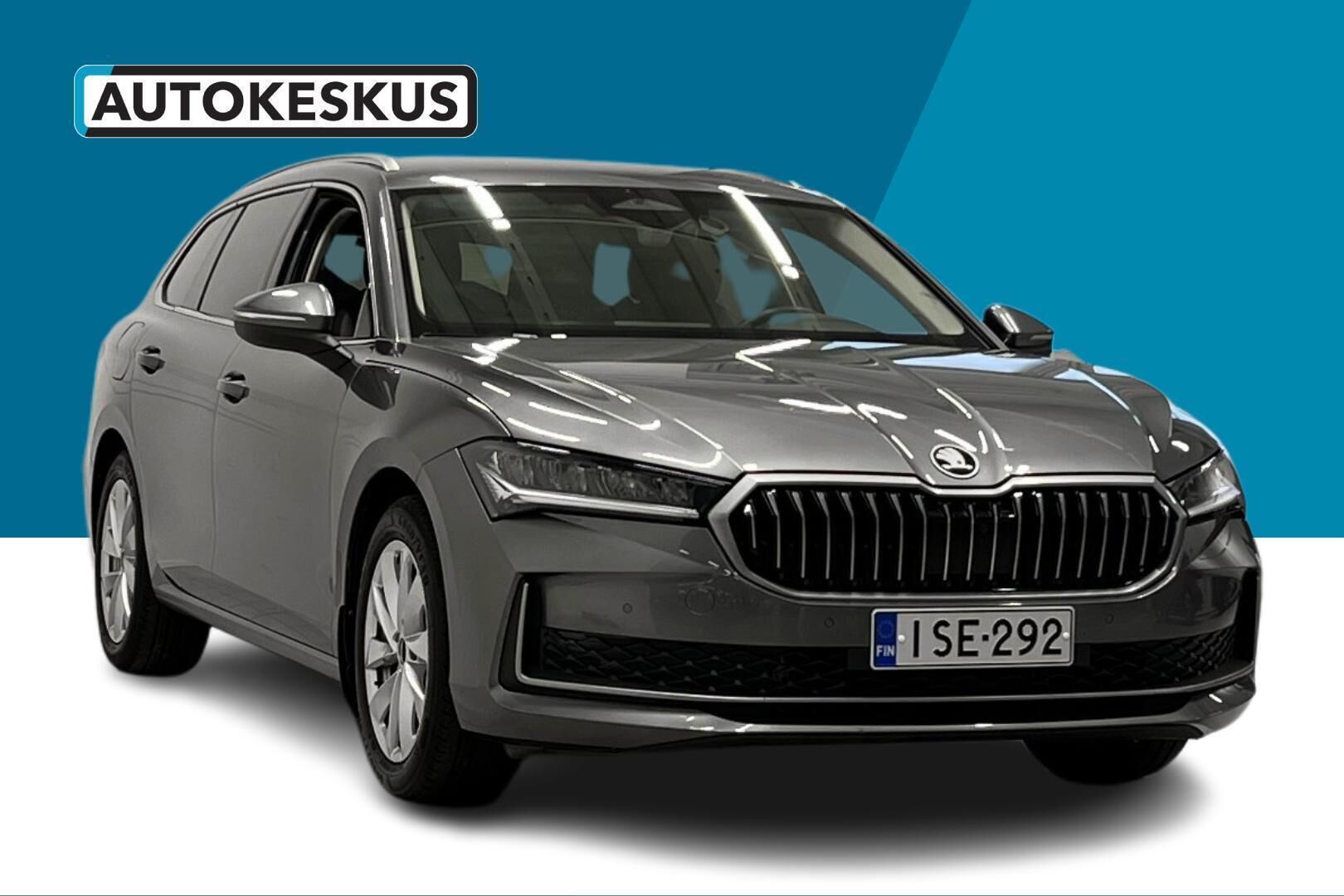 Skoda Superb iso kuva 3