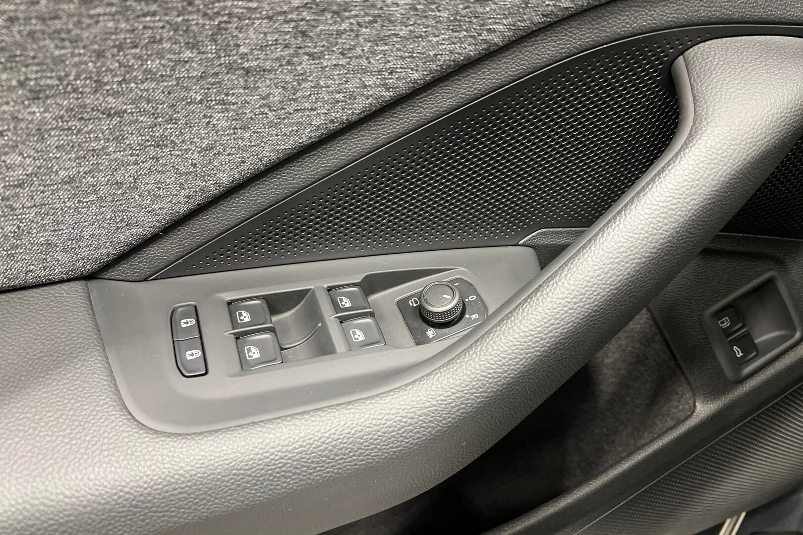 Skoda Superb iso kuva 29
