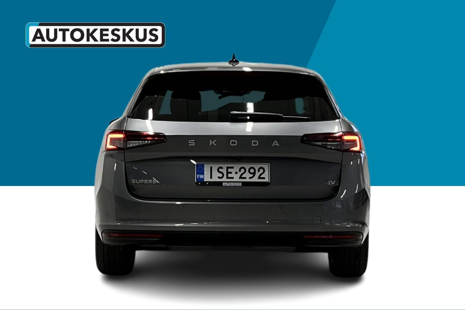 Skoda Superb iso kuva 6
