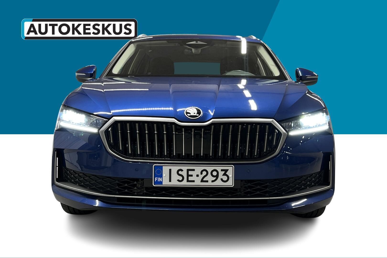 Skoda Superb iso kuva 1