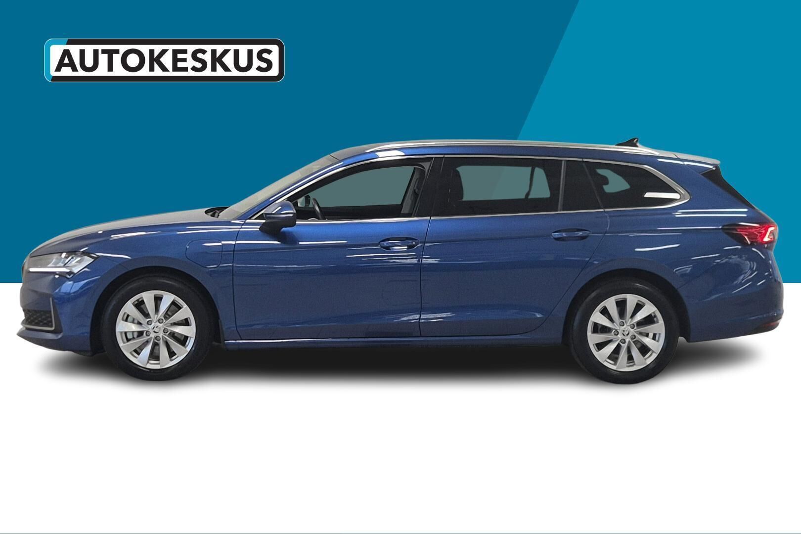 Skoda Superb iso kuva 7