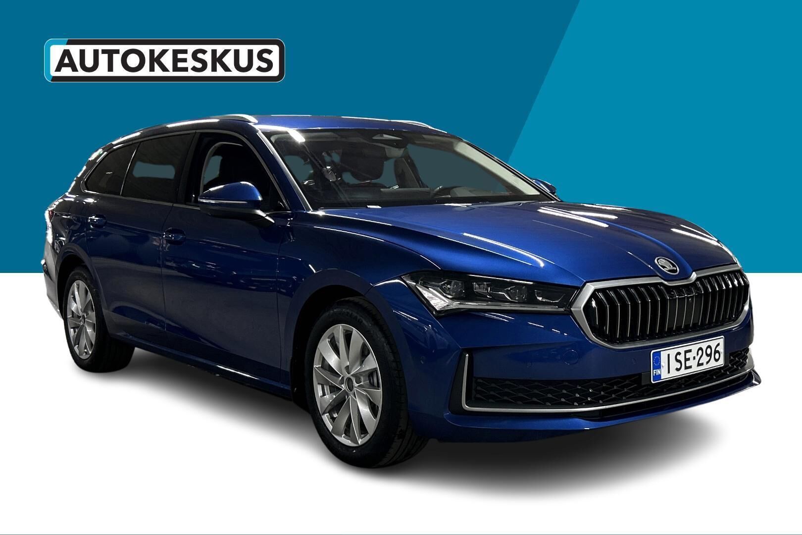 Skoda Superb iso kuva 2