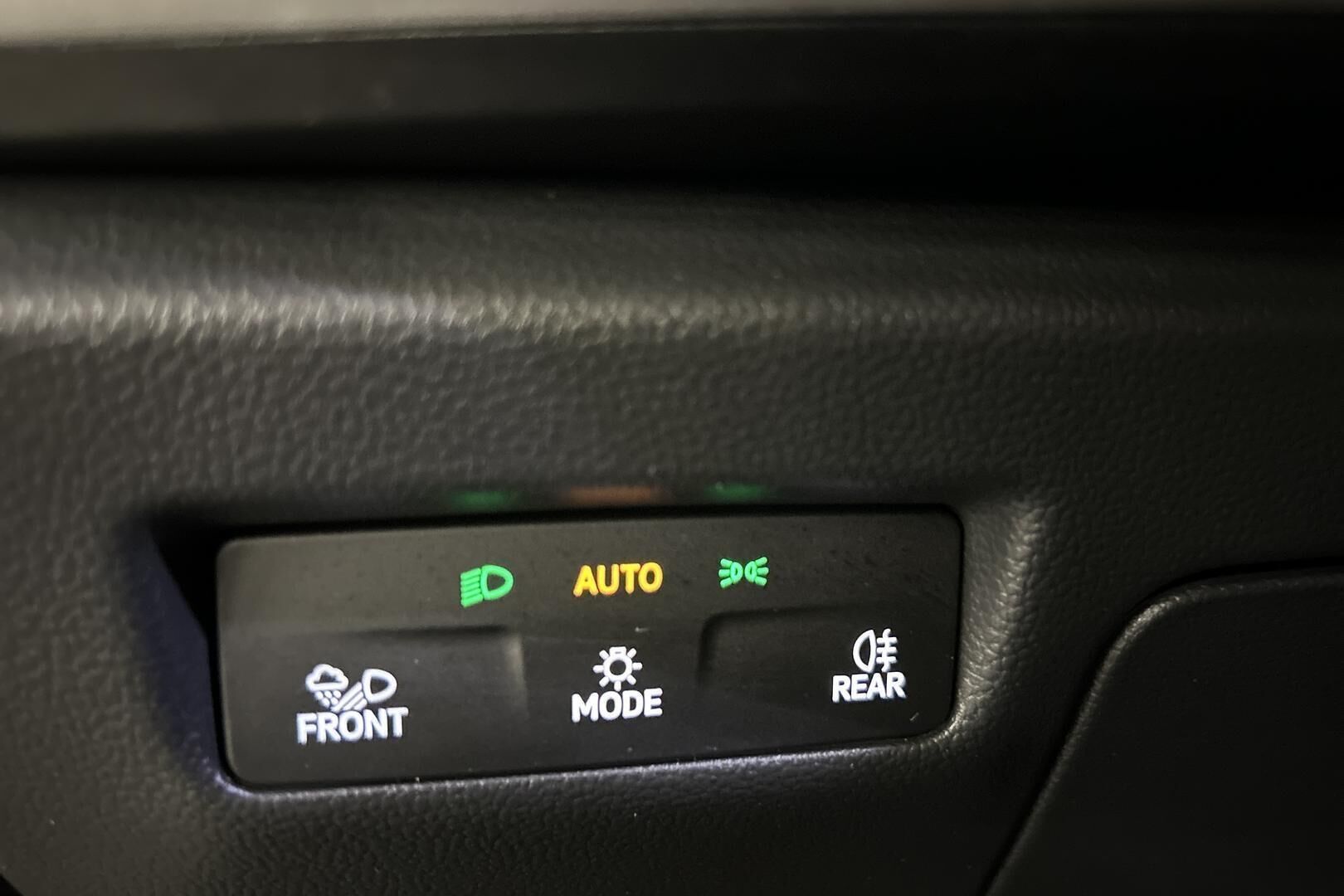 Skoda Superb iso kuva 29