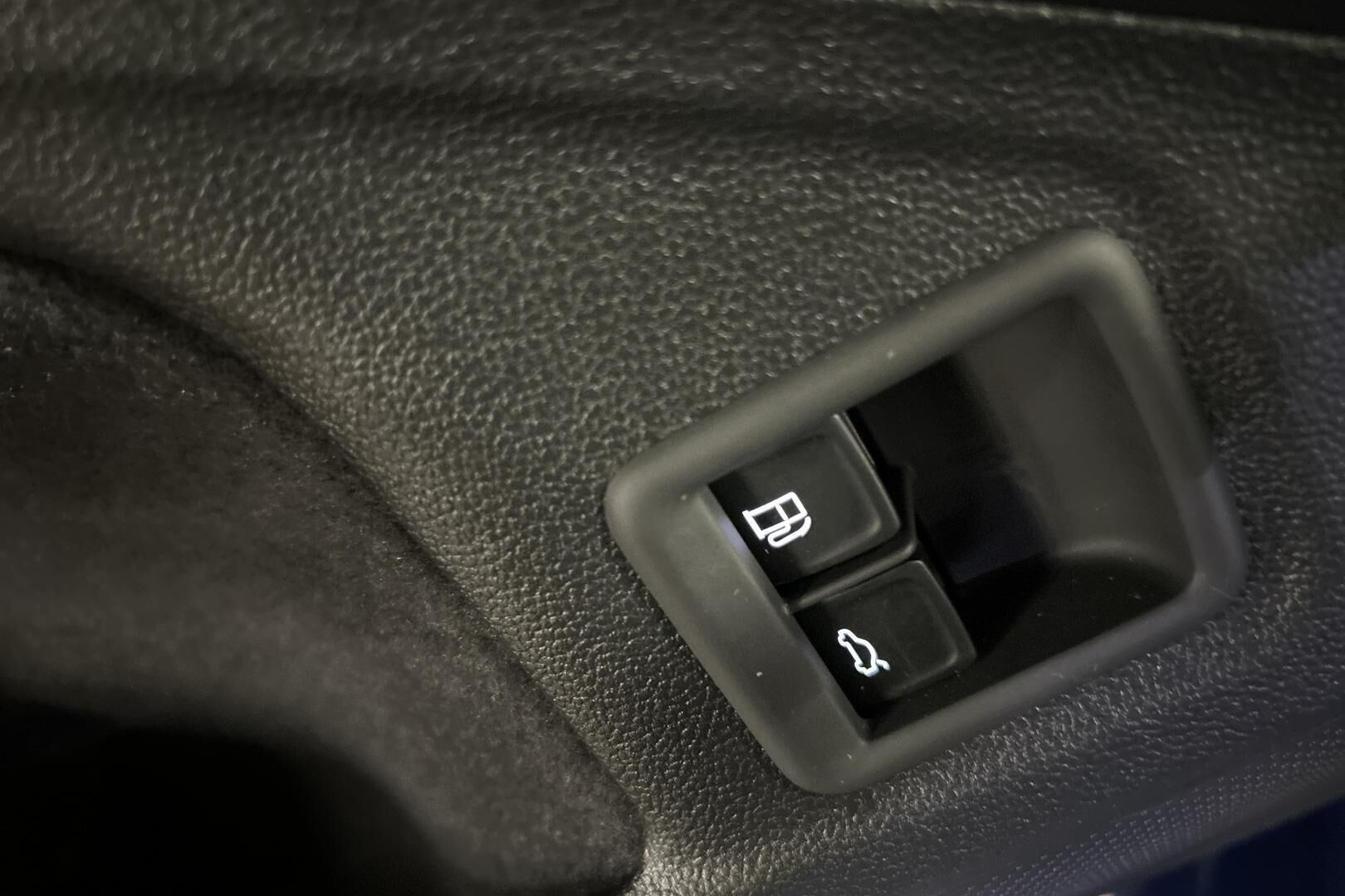 Skoda Superb iso kuva 31