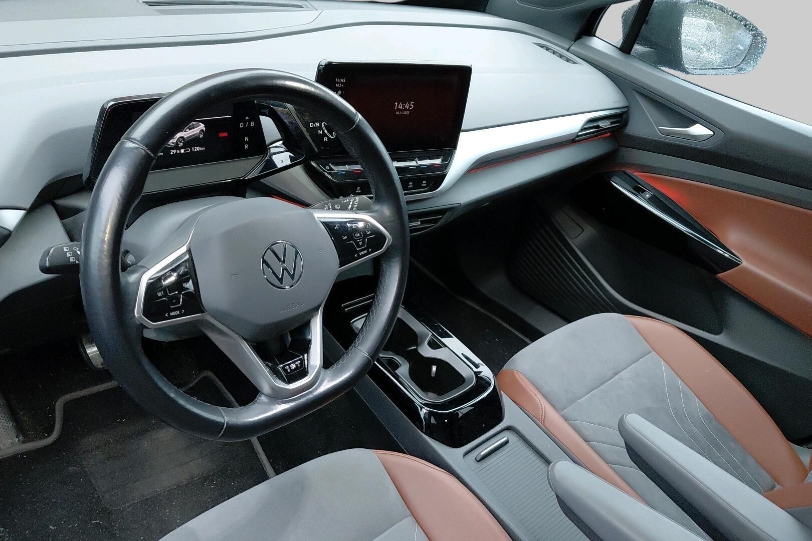 Volkswagen ID.4 iso kuva 2