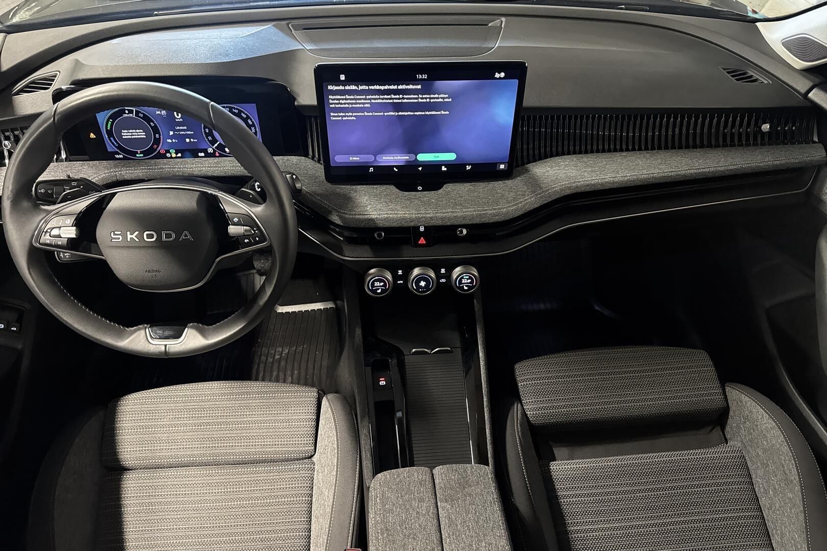 Skoda Superb iso kuva 10