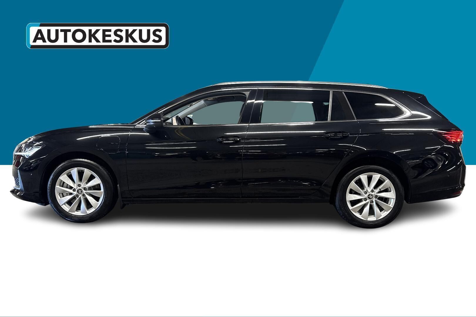 Skoda Superb iso kuva 7