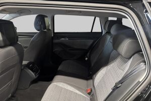 Skoda Superb esikatselu 9