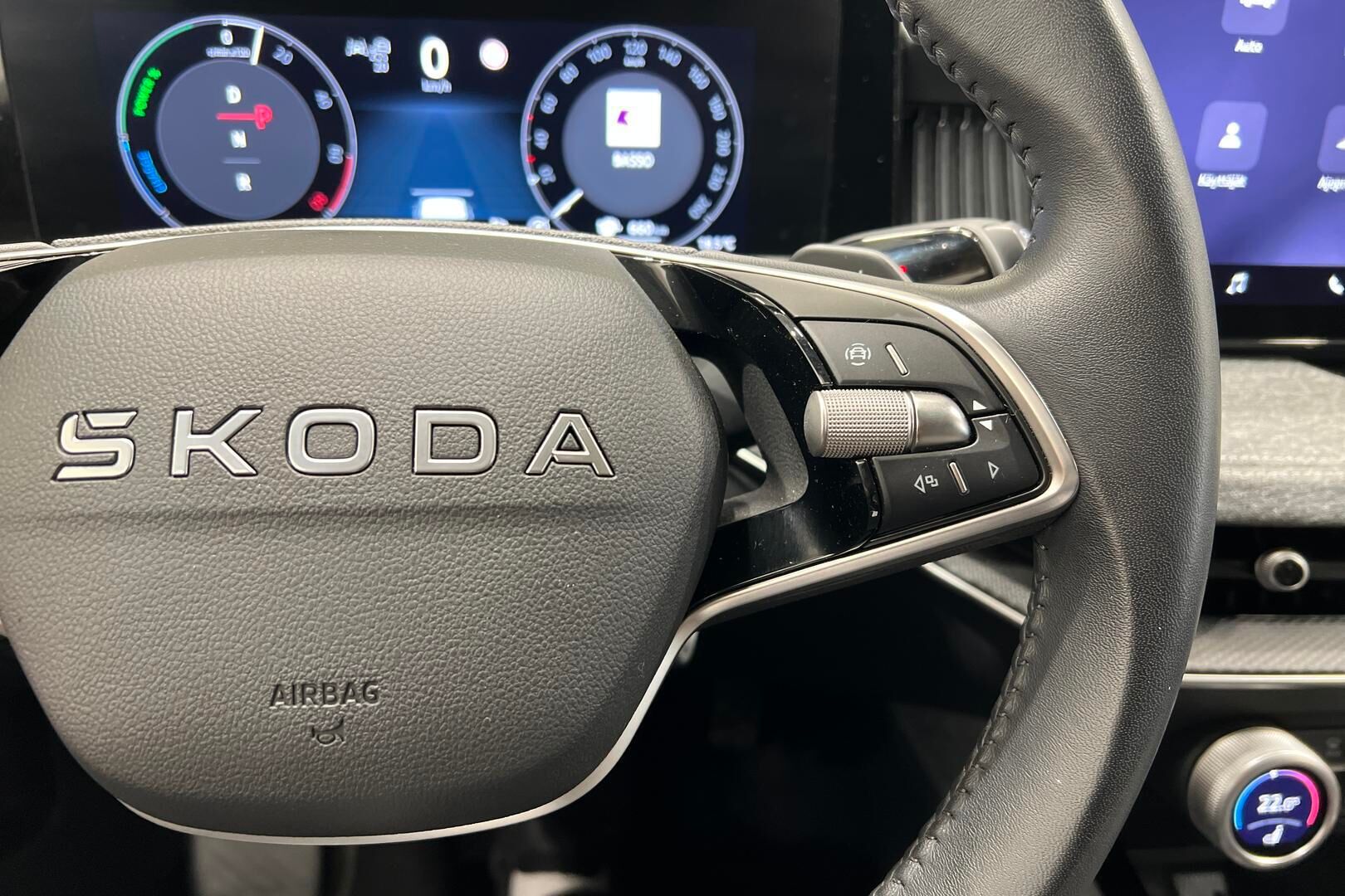 Skoda Superb iso kuva 46