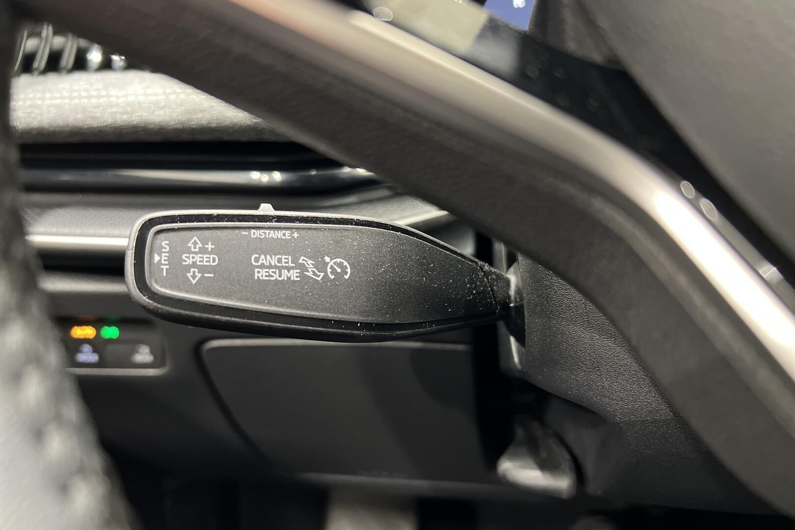 Skoda Superb iso kuva 48
