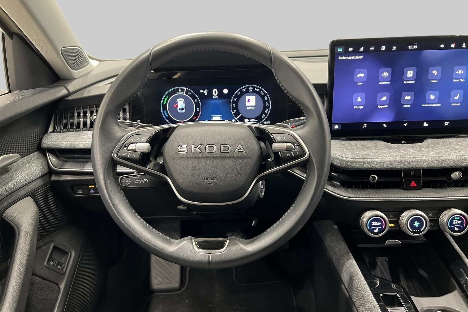 Skoda Superb iso kuva 55