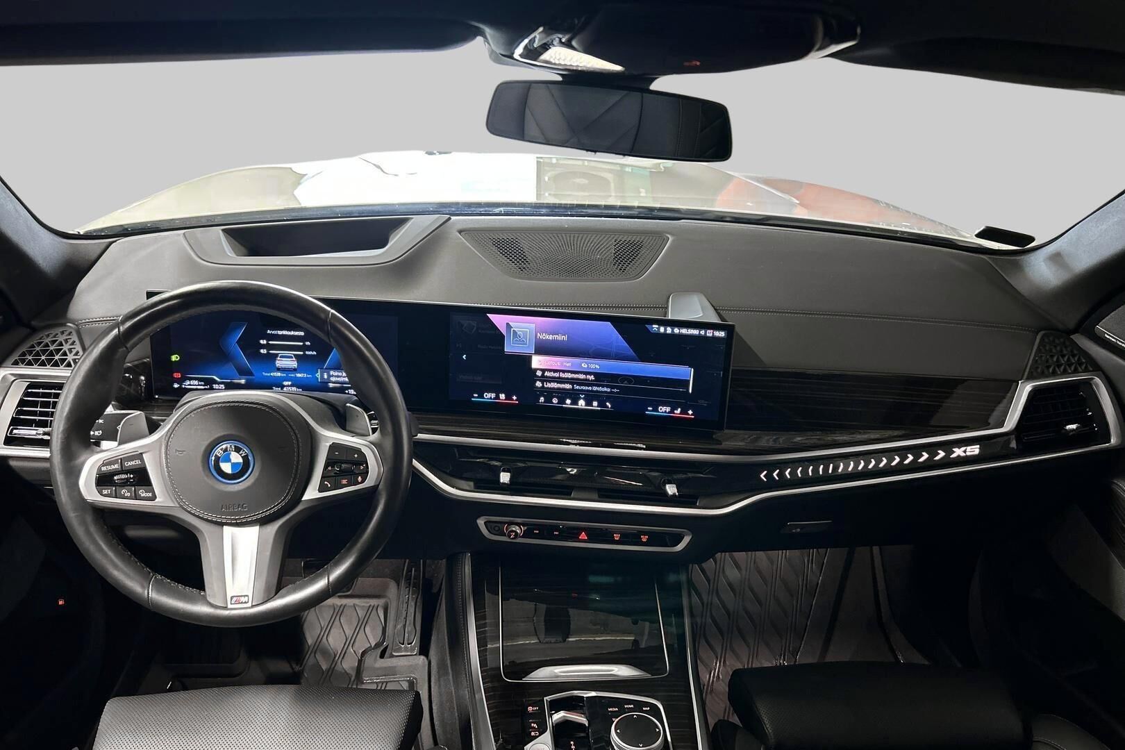BMW X5 iso kuva 10