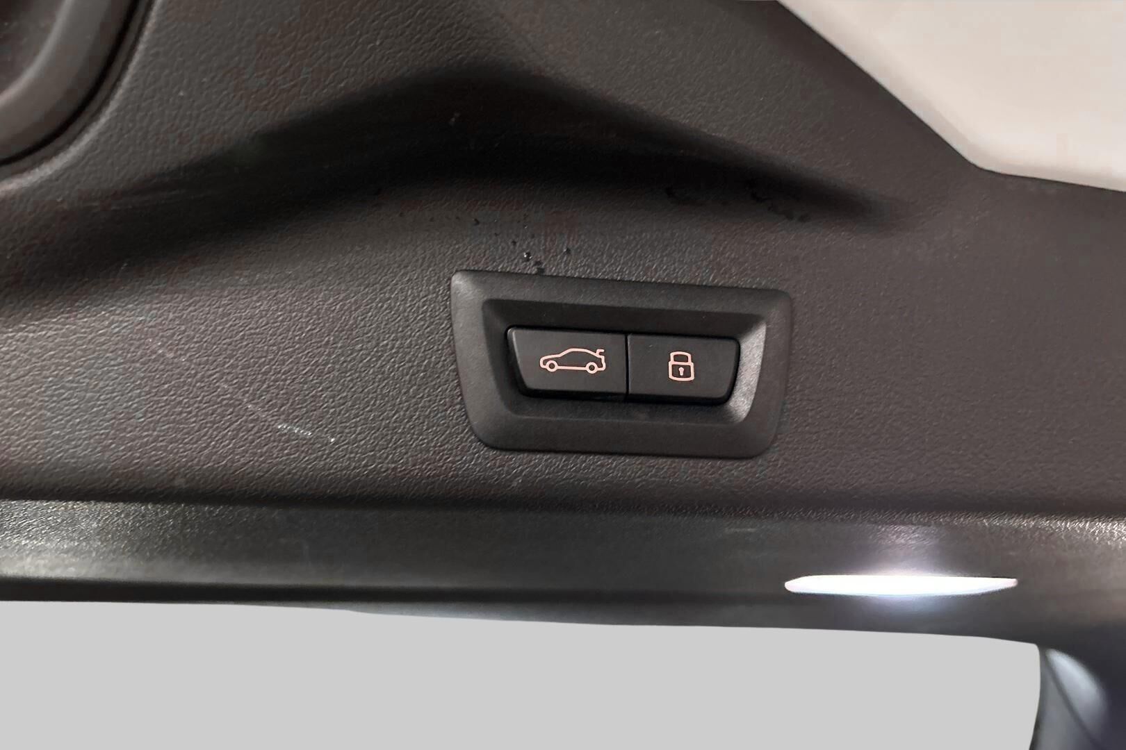 BMW X5 iso kuva 13