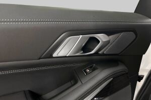 BMW X5 esikatselu 16