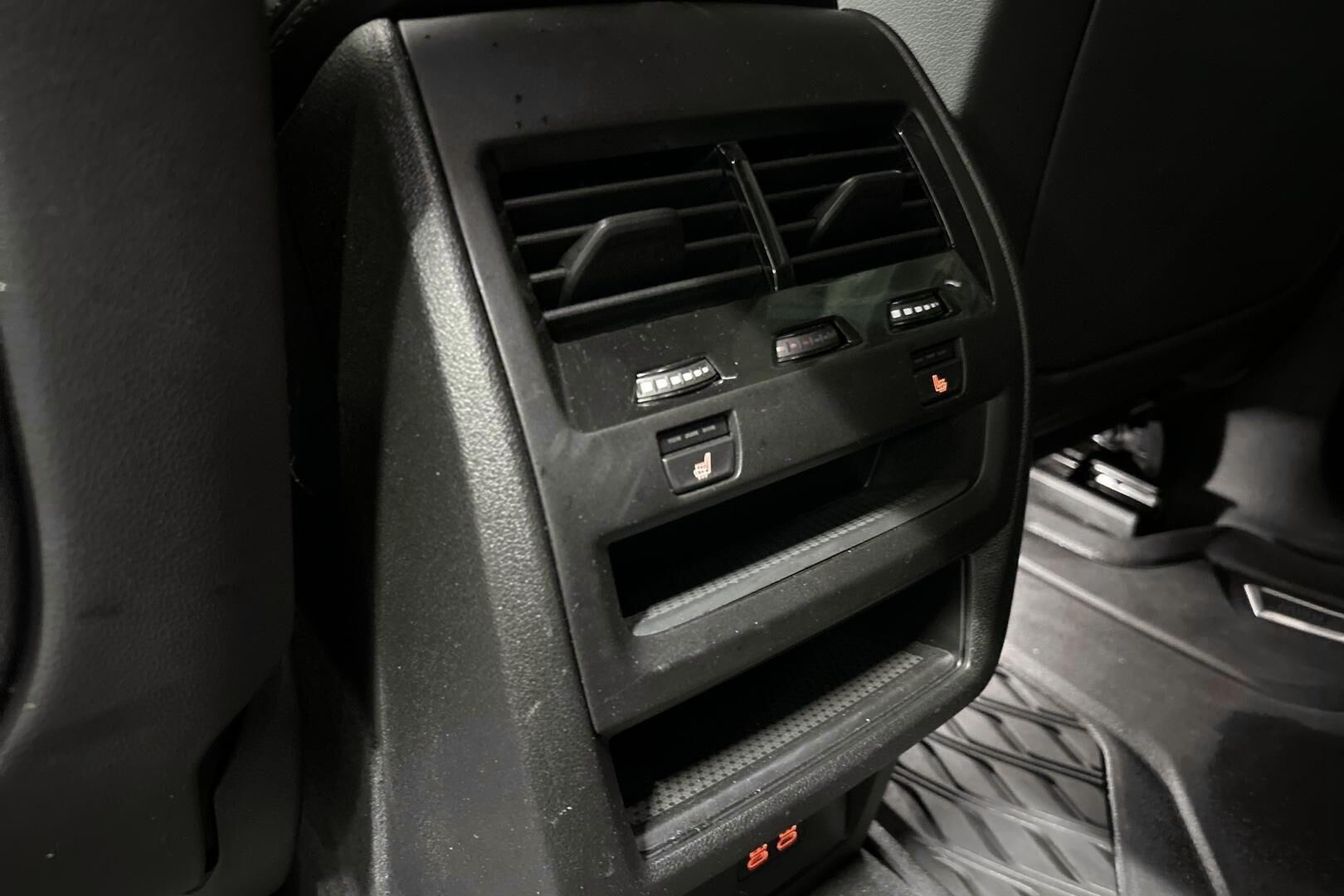 BMW X5 iso kuva 18