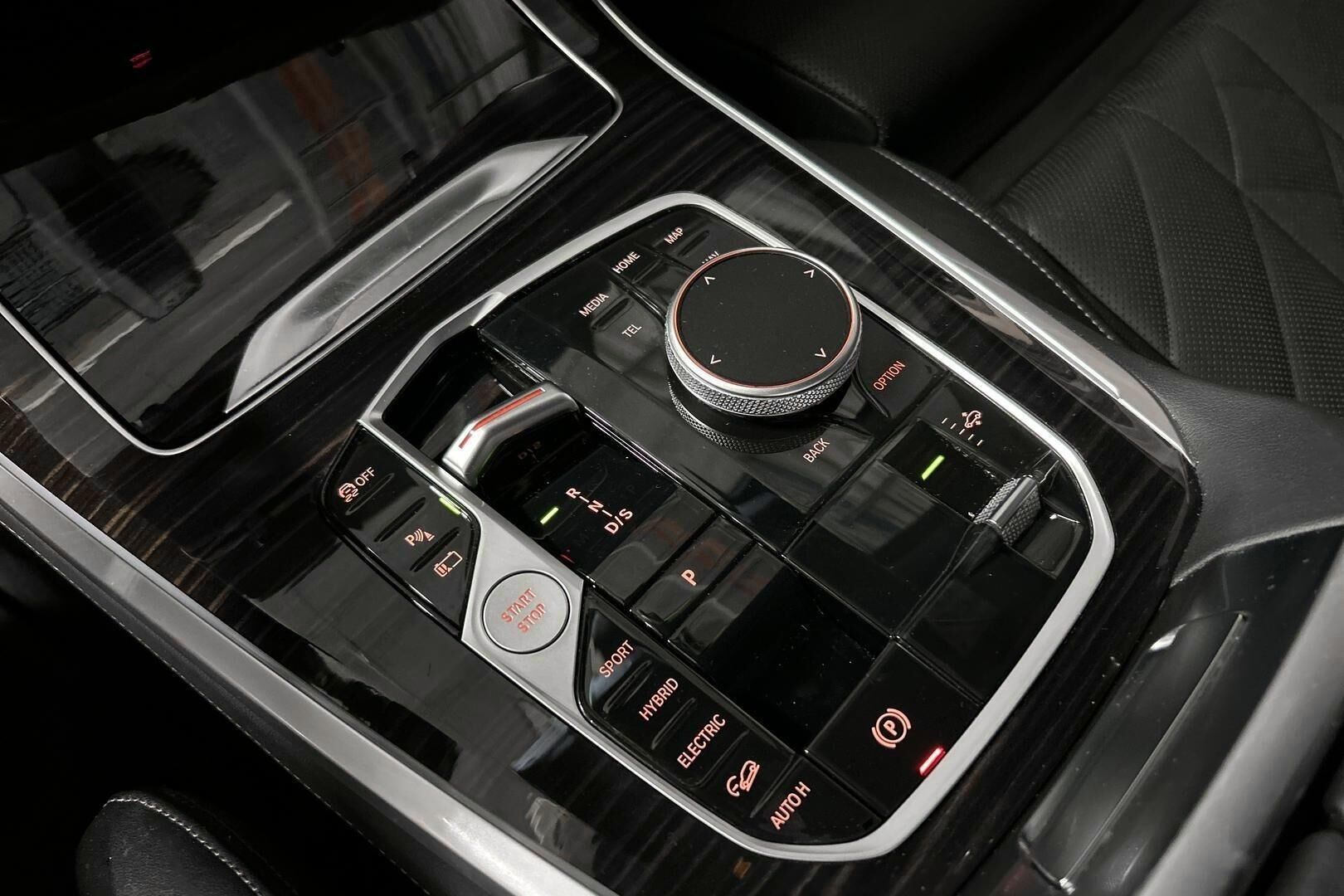 BMW X5 iso kuva 27
