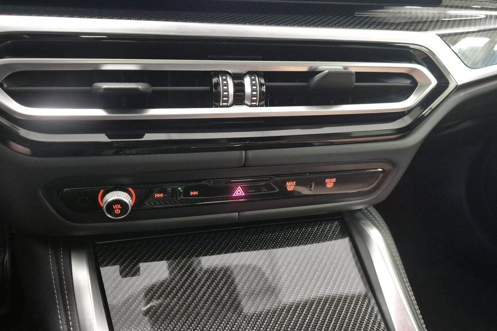 BMW I4 M50 iso kuva 13