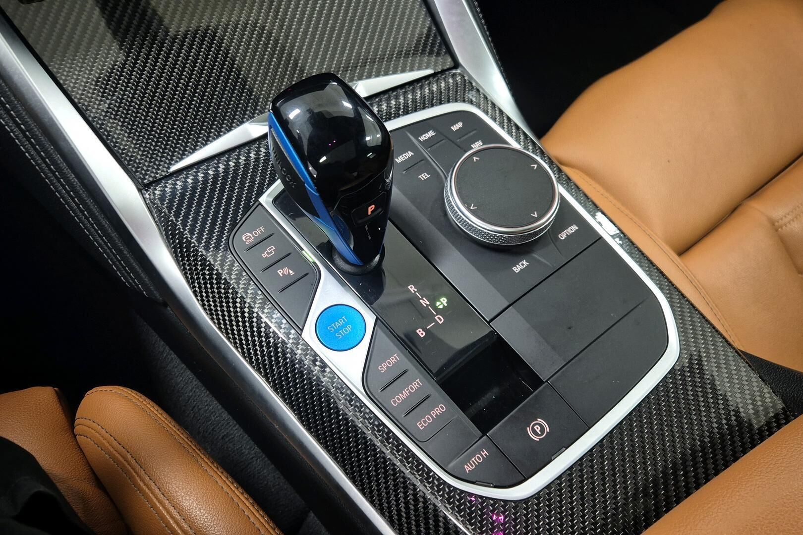 BMW I4 M50 iso kuva 14