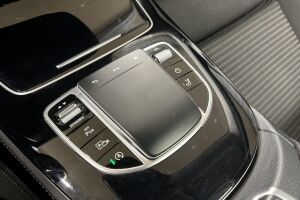 Mercedes-Benz E esikatselu 17