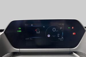 Toyota bZ4X esikatselu 13