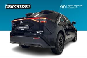 Toyota bZ4X esikatselu 4