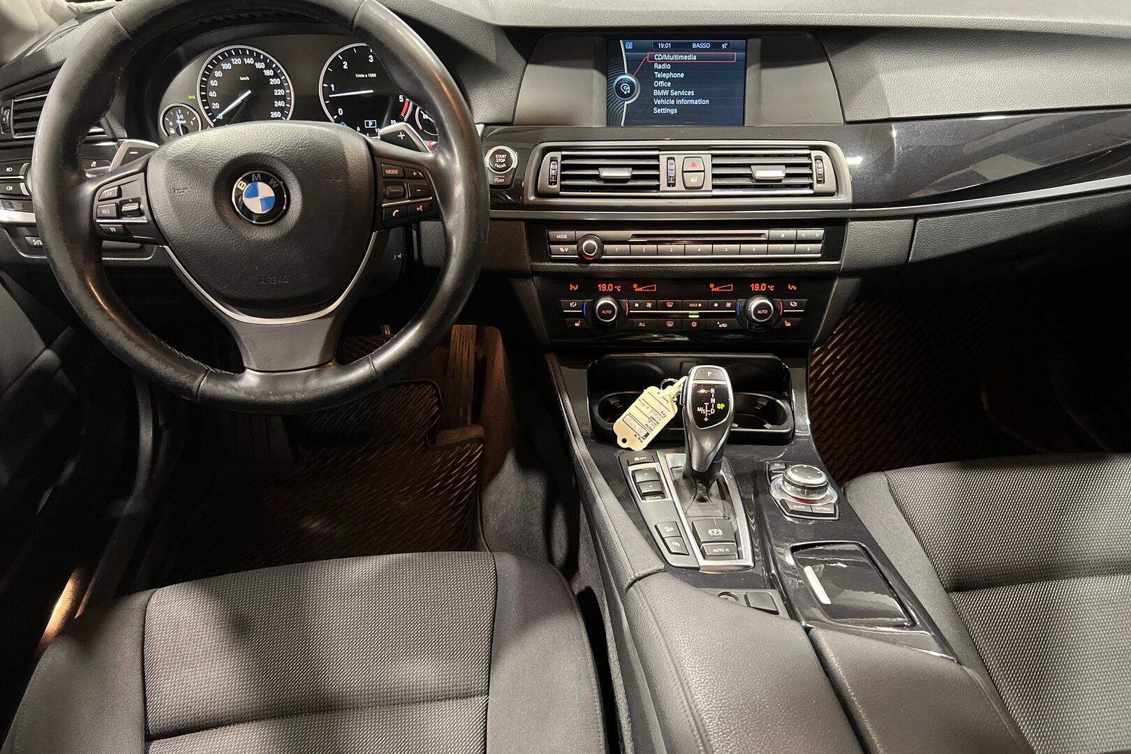 BMW 5-sarja iso kuva 7