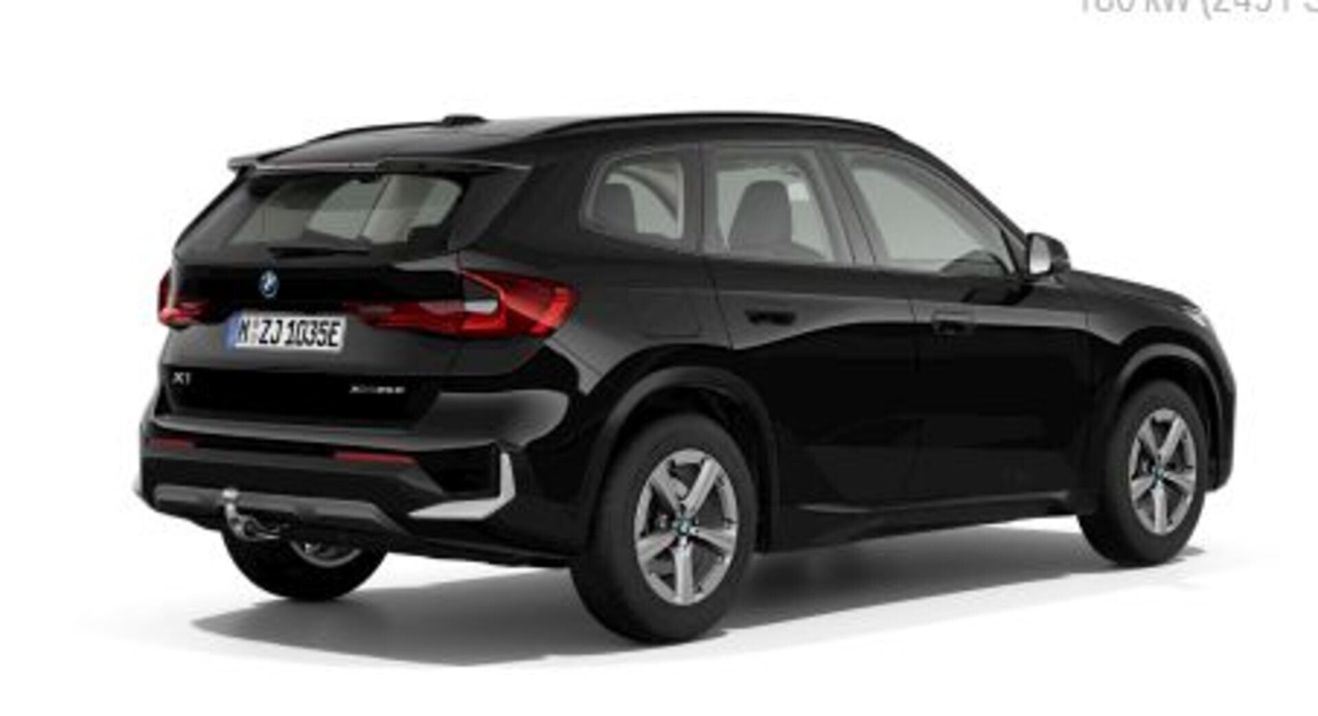 BMW X1 iso kuva 1