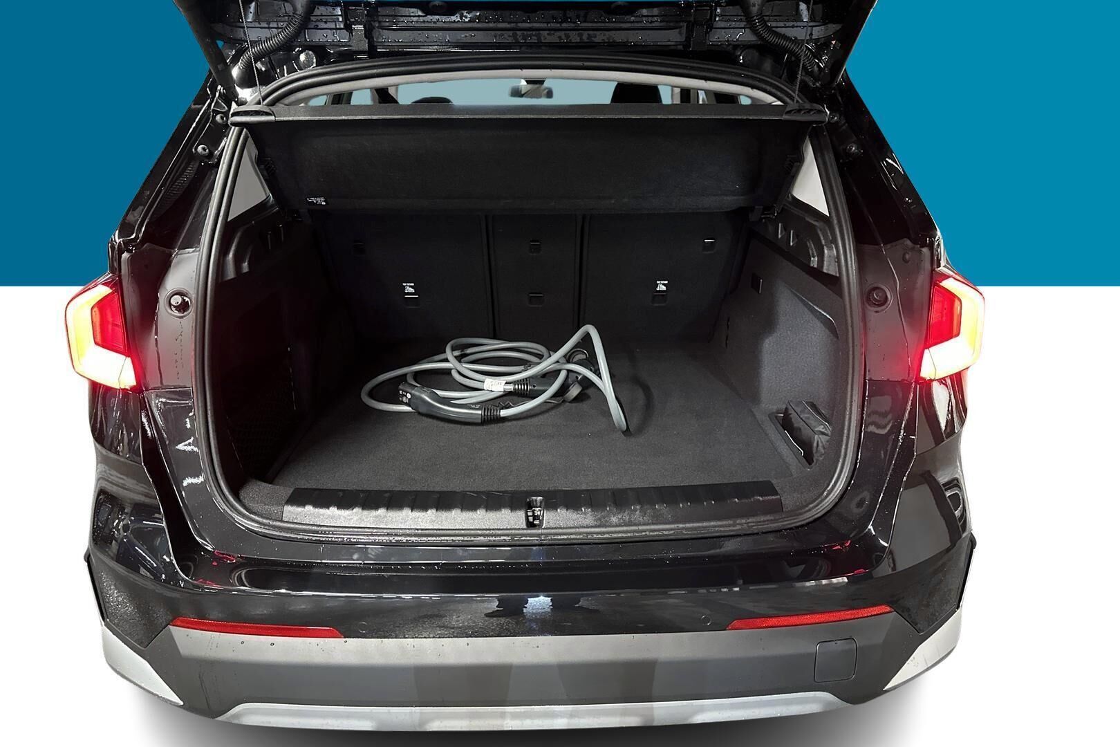 BMW X1 iso kuva 8