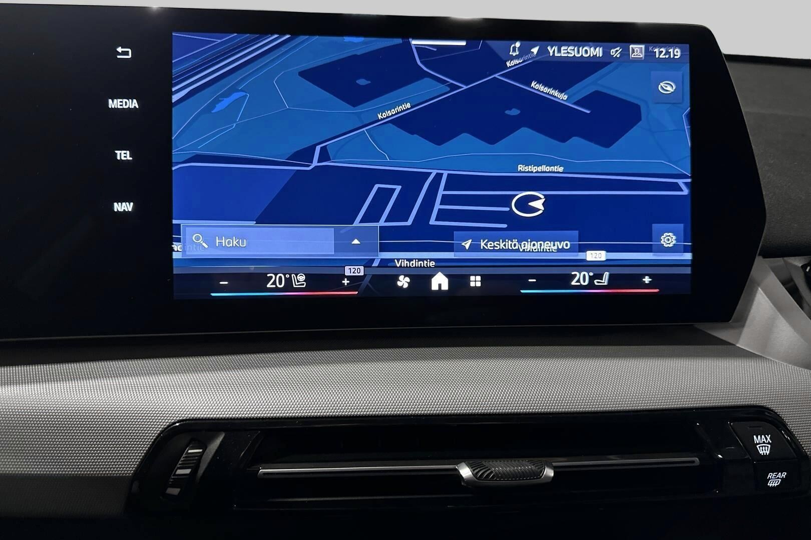 BMW X1 iso kuva 9