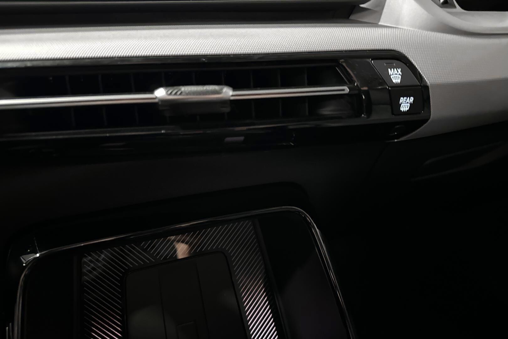 BMW X1 iso kuva 33
