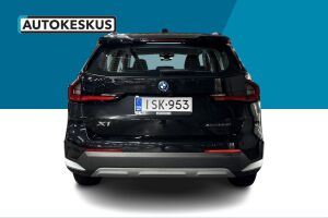 BMW X1 esikatselu 3