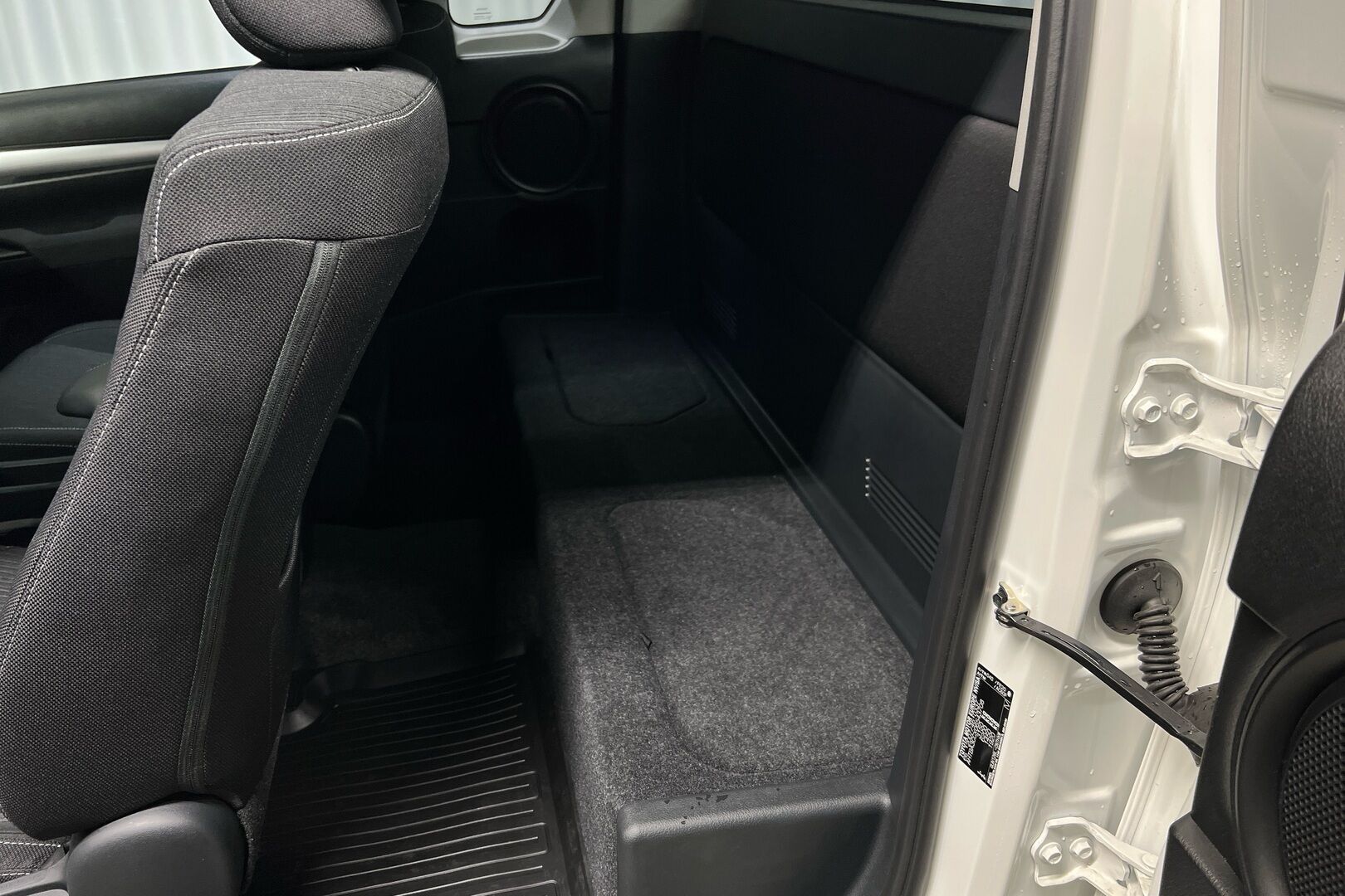 Toyota Hilux iso kuva 7