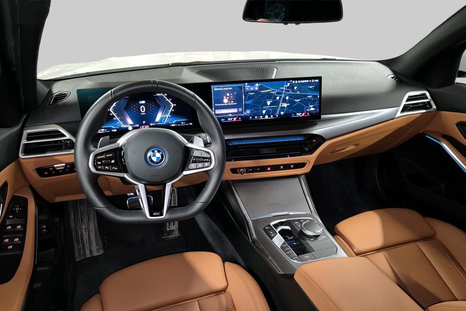 BMW 3-SARJA iso kuva 1