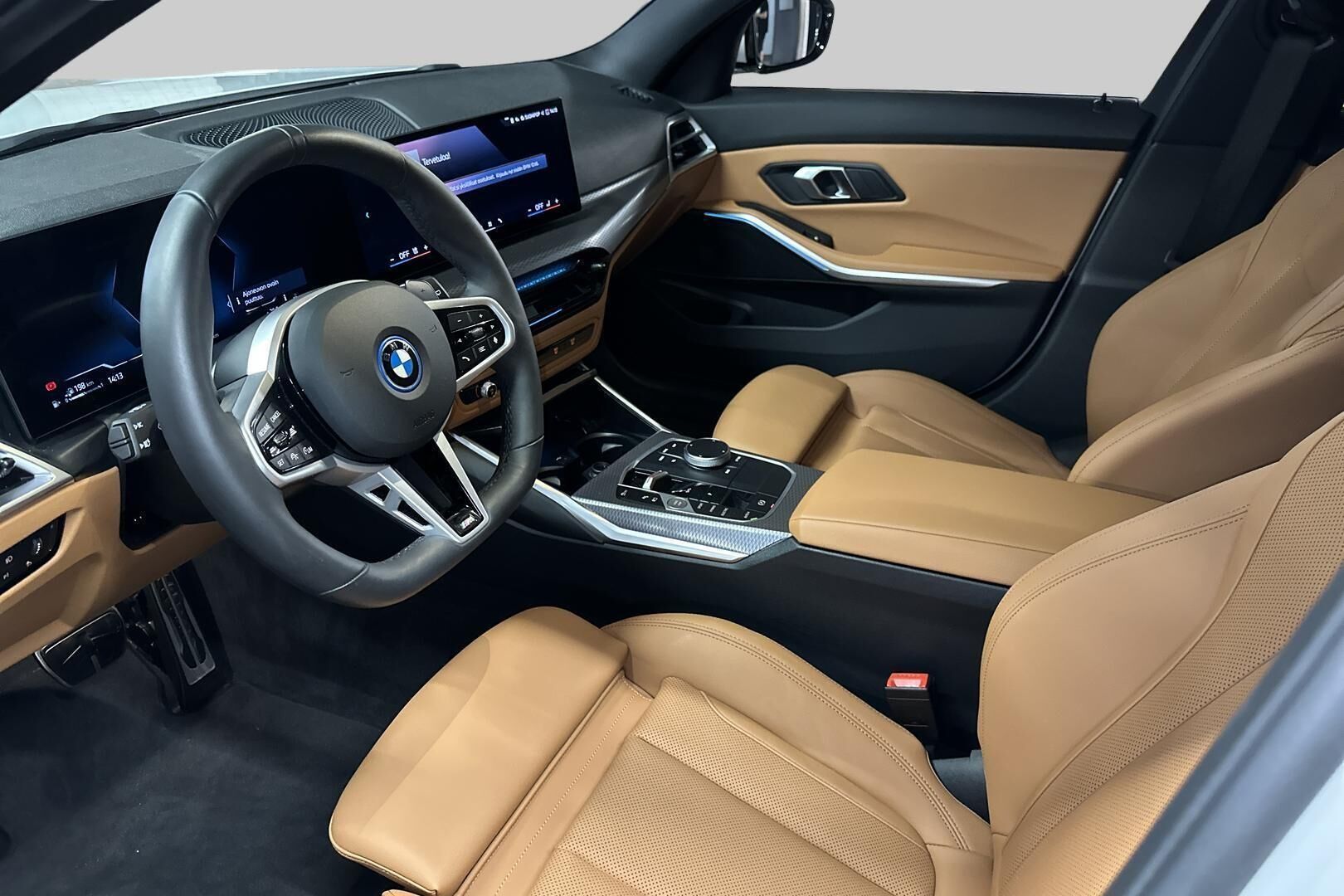 BMW 3-SARJA iso kuva 8